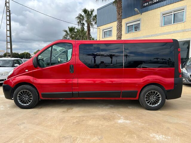 RENAULT TRAFIC 9 SEATS 2.0 DCI SPANISH LHD IN SPAIN 137000 MILES SUPERB 2013